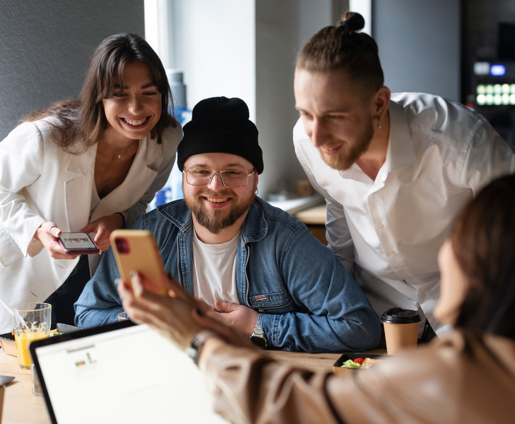 About v4 right image